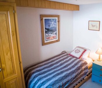 Kids room with trundle bed to make two singles